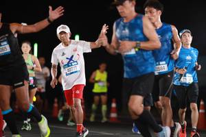 BIB: 065, 40777, 0584, 774
                            <button type="button" onclick="openModal(21314573)" class="btn btn-primary btn-sm float-right btn-popup" data-toggle="modal" data-target=".modal-high-quality">
                        <i class="fas fa-shopping-cart"></i> Add to Cart
                    </button>
                                            <button type="button" onclick="isThisMe(21314573, true)" class="btn btn-success btn-sm float-right btn-popup btn-isme hidden" data-toggle="tooltip" data-placement="bottom" title="นี่คือรูปของคุณใช่ไหม คลิกที่นี่เพื่อเอาเข้าอัลบั้ม">
                        <i class="fas fa-plus"></i> Add to album
                    </button>
                    <button type="button" onclick="isThisMe(21314573, false)" class="btn btn-warning btn-sm float-right btn-popup btn-isnotme hidden">
                        <i class="fas fa-ban"></i> Remove from album
                    </button>